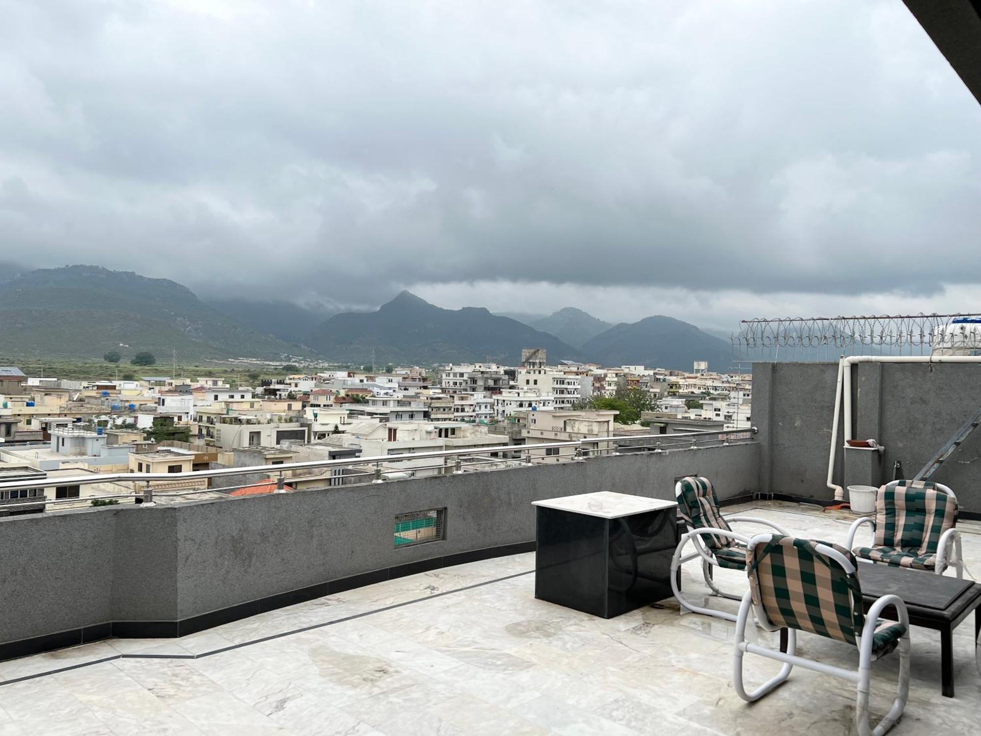 Luxury Apartment Hotel Islamabad Exterior photo