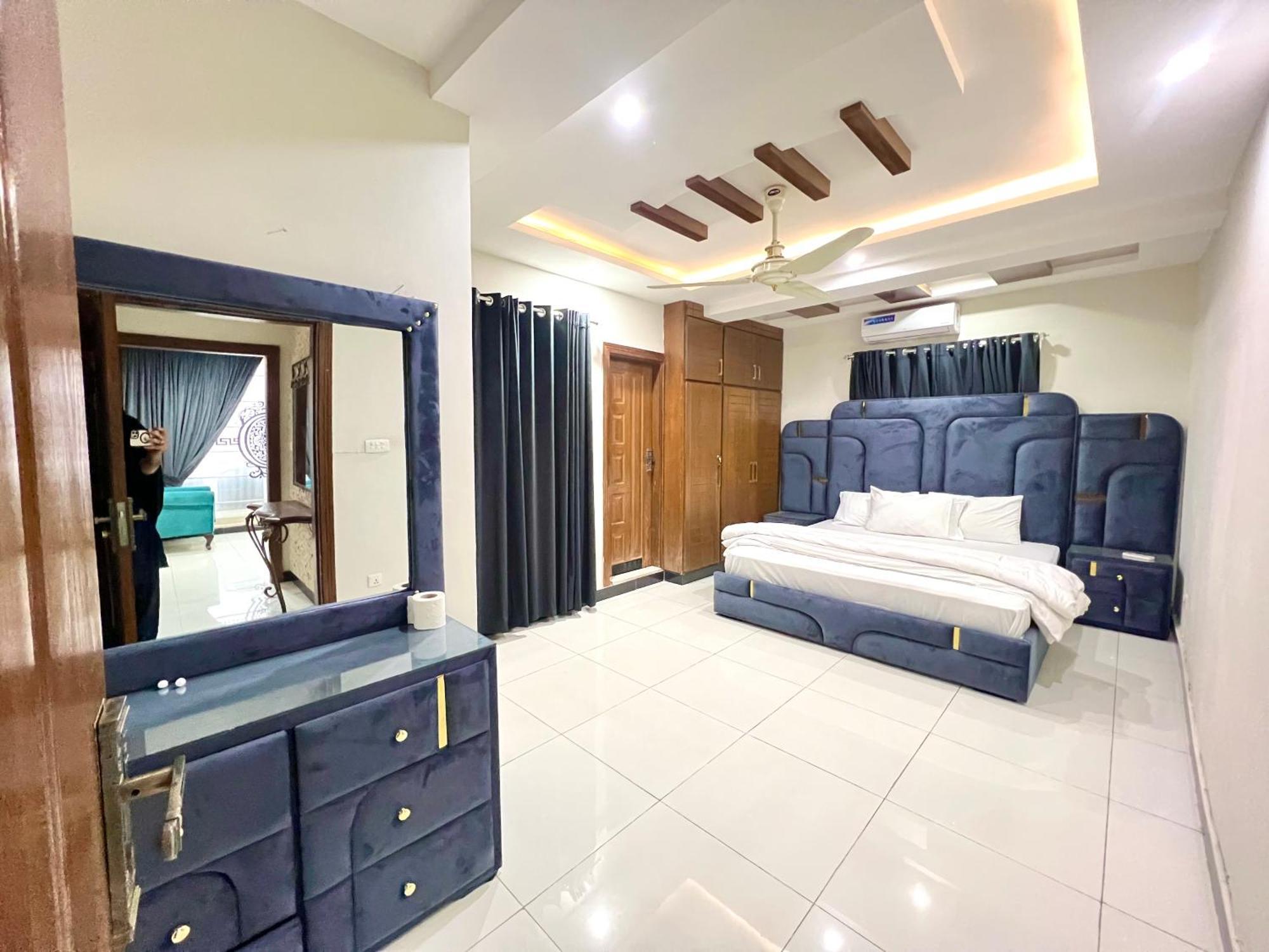 Luxury Apartment Hotel Islamabad Exterior photo
