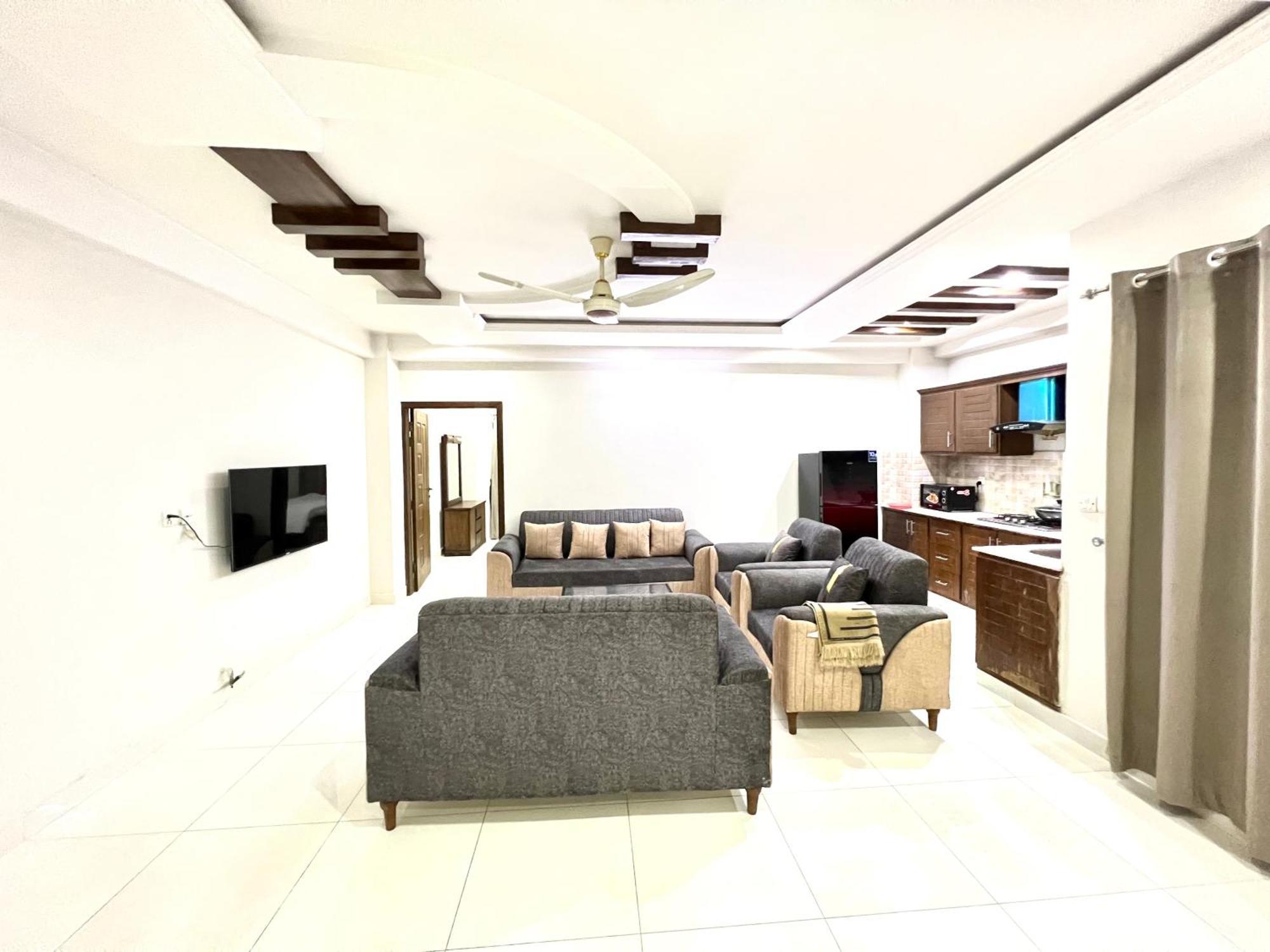 Luxury Apartment Hotel Islamabad Exterior photo