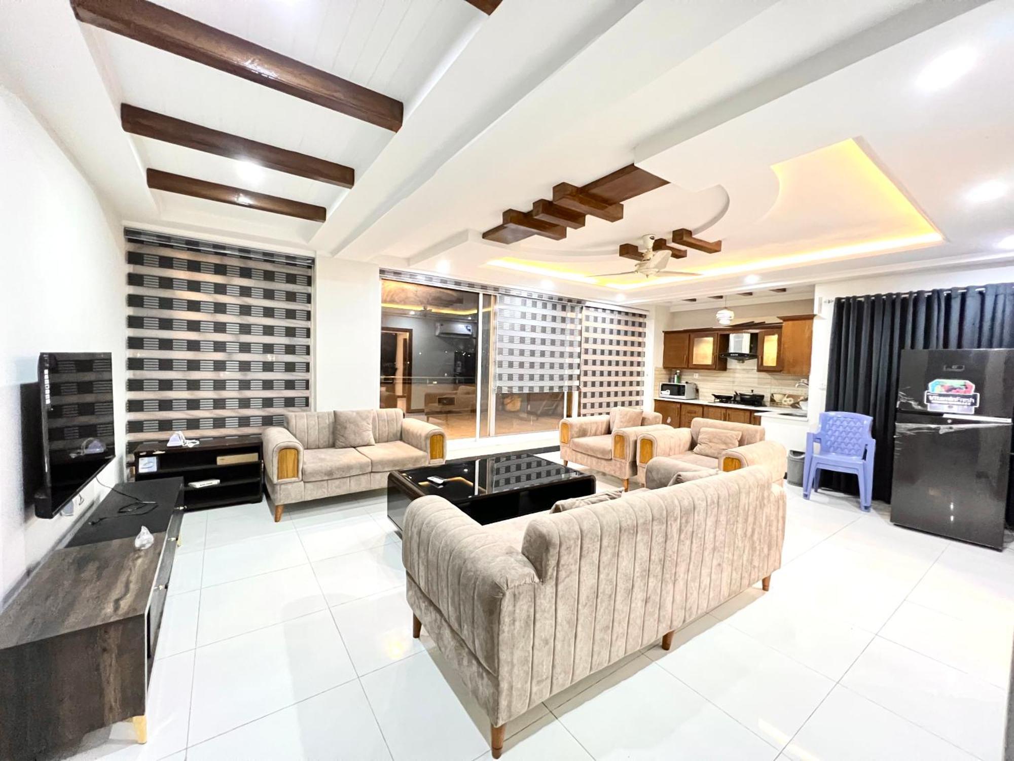 Luxury Apartment Hotel Islamabad Exterior photo