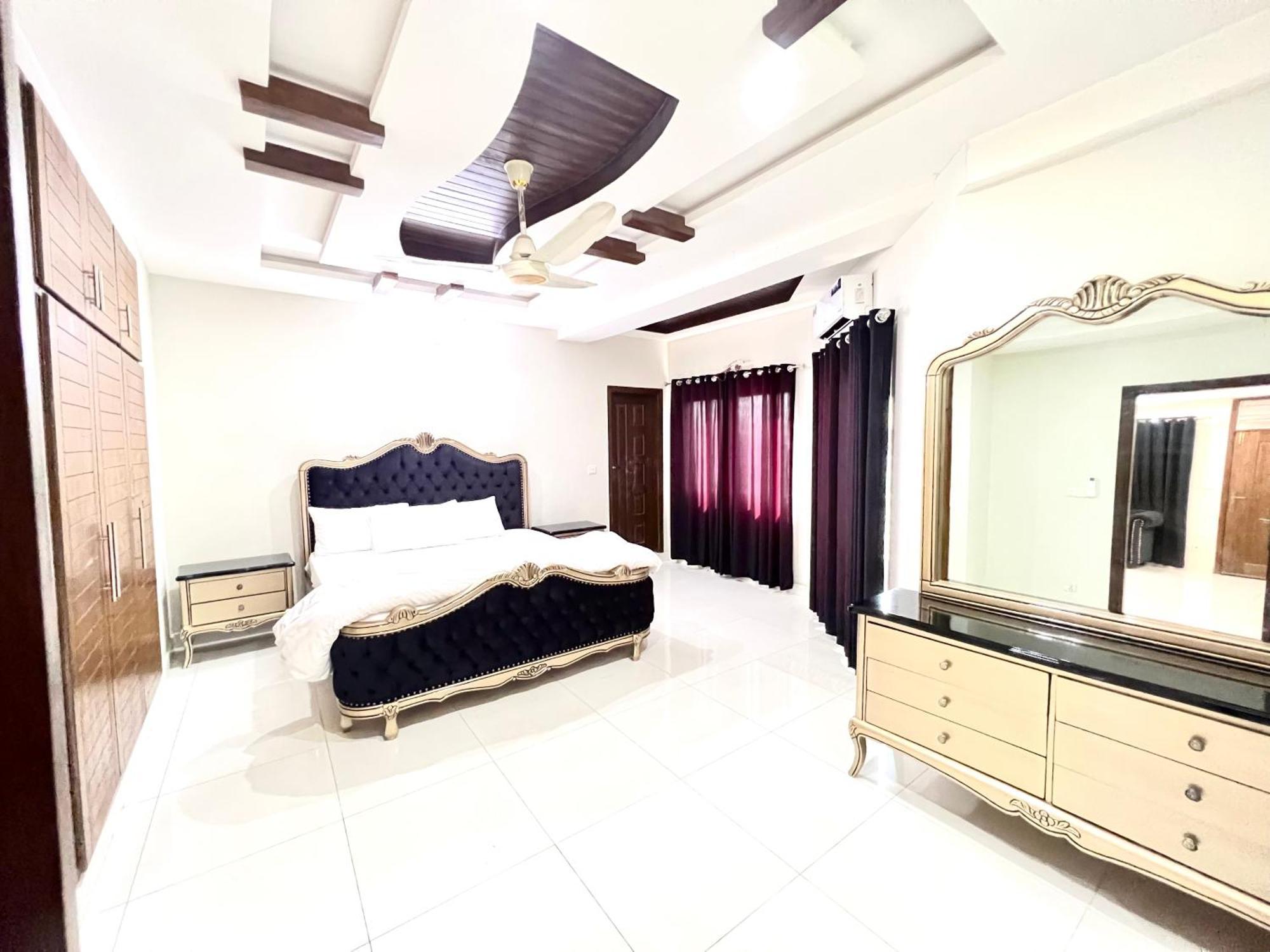 Luxury Apartment Hotel Islamabad Exterior photo